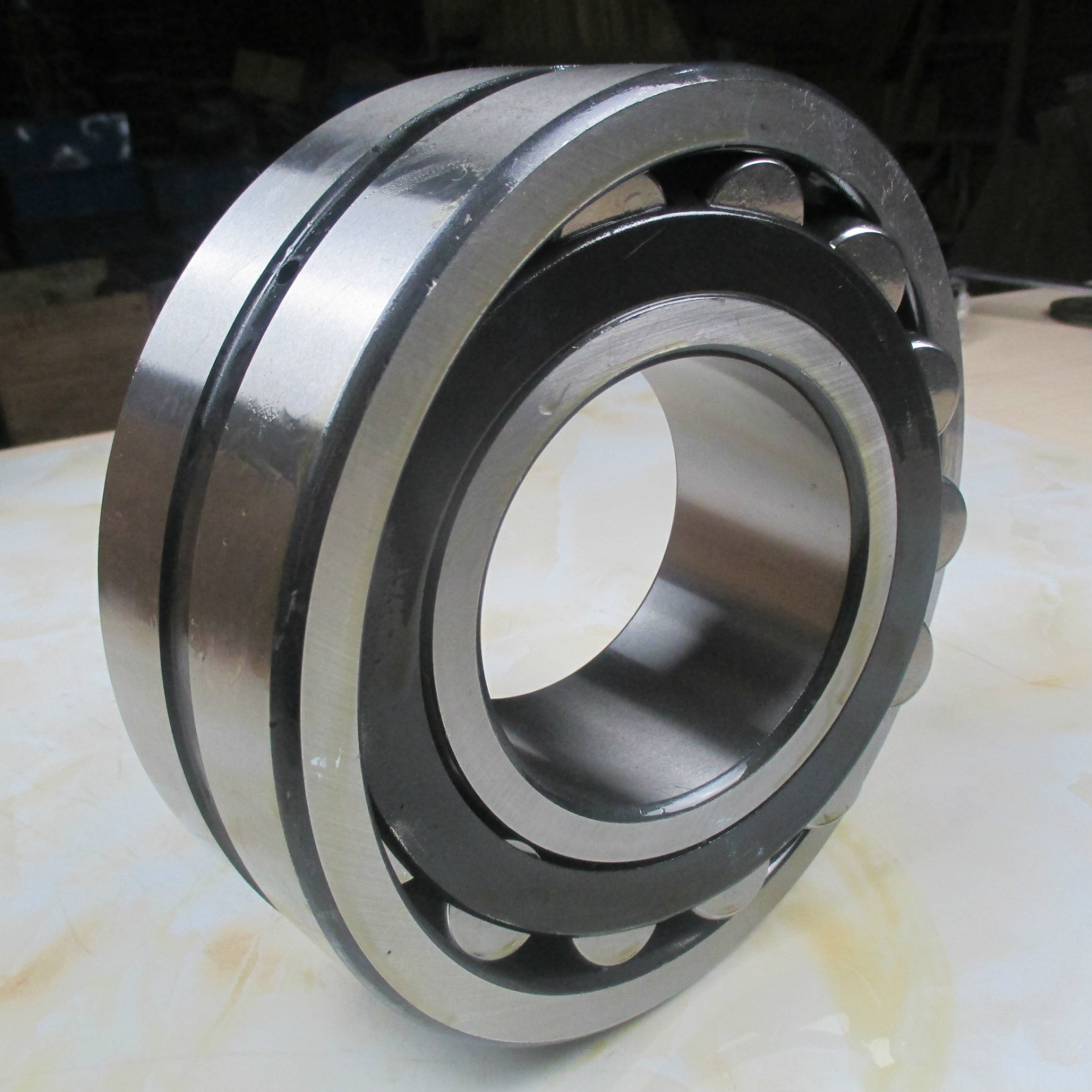 Compatible avec le roulement DOOSAN DAEWOO DH225-7 Swing Shaft 22320