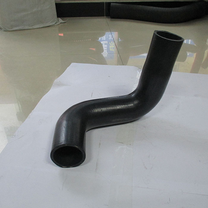 Compatible avec l'excavateur Kobelco SK330-6 Inférieur Tuyau d'eau CL05P01087P1